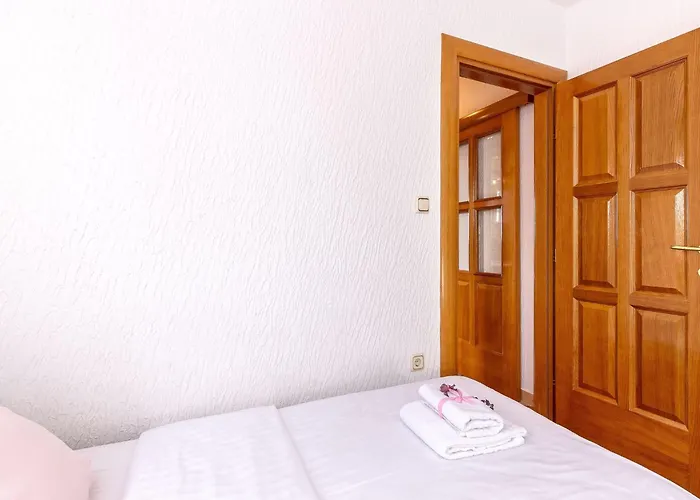 Mit Balkon Und Meerblick By Interhome * ツリクヴェニツァ