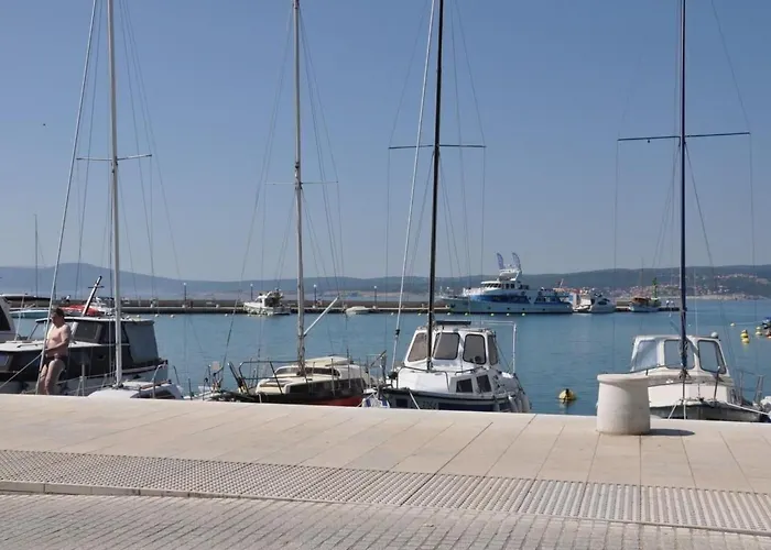 Apartman Mit Balkon Und Meerblick By Interhome *