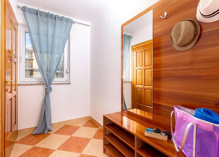 Mit Balkon Und Meerblick By Interhome * Crikvenica