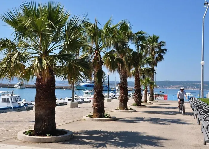 Mit Balkon Und Meerblick By Interhome * Crikvenica